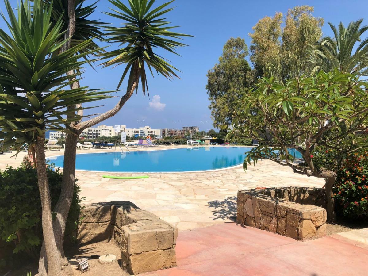 Kings Palace - Fabulous Pool-Side 2 Bed Apartment Paphos Exterior photo